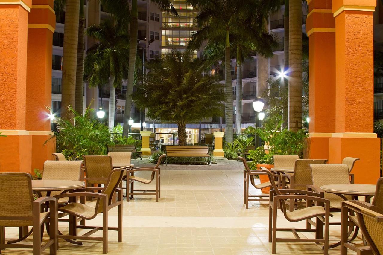 Club Wyndham Palm-Aire Hotel Pompano Beach Bagian luar foto