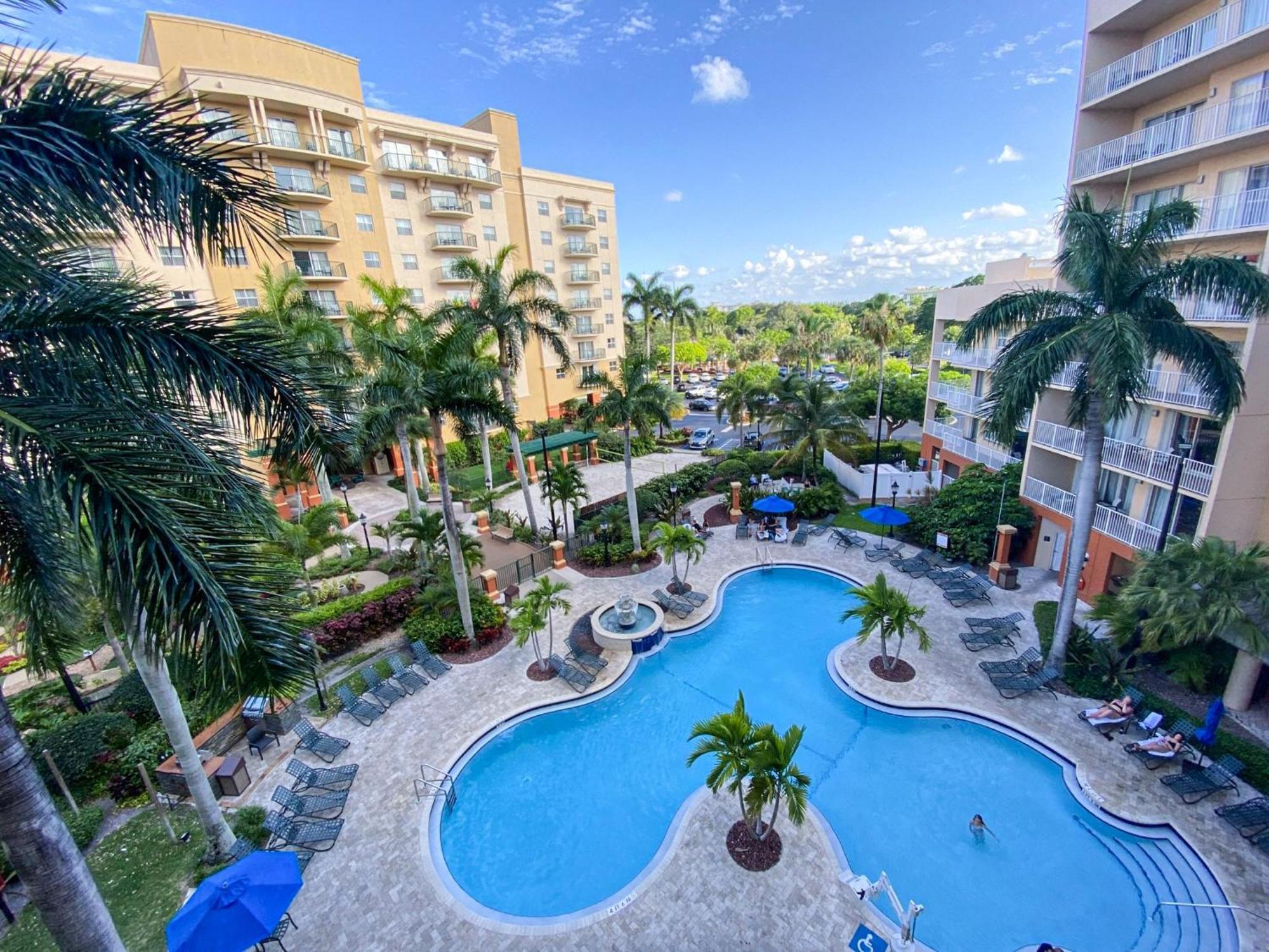 Club Wyndham Palm-Aire Hotel Pompano Beach Bagian luar foto