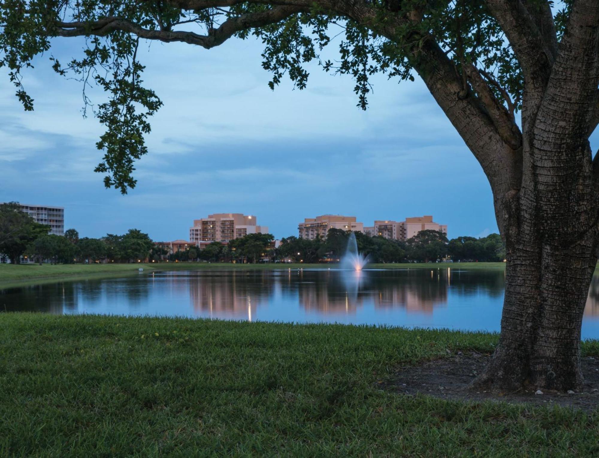 Club Wyndham Palm-Aire Hotel Pompano Beach Bagian luar foto