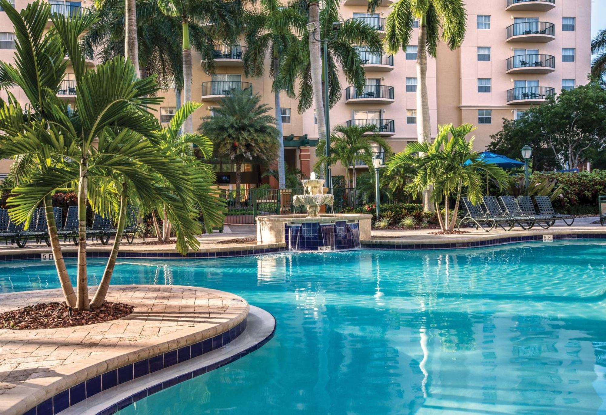 Club Wyndham Palm-Aire Hotel Pompano Beach Bagian luar foto