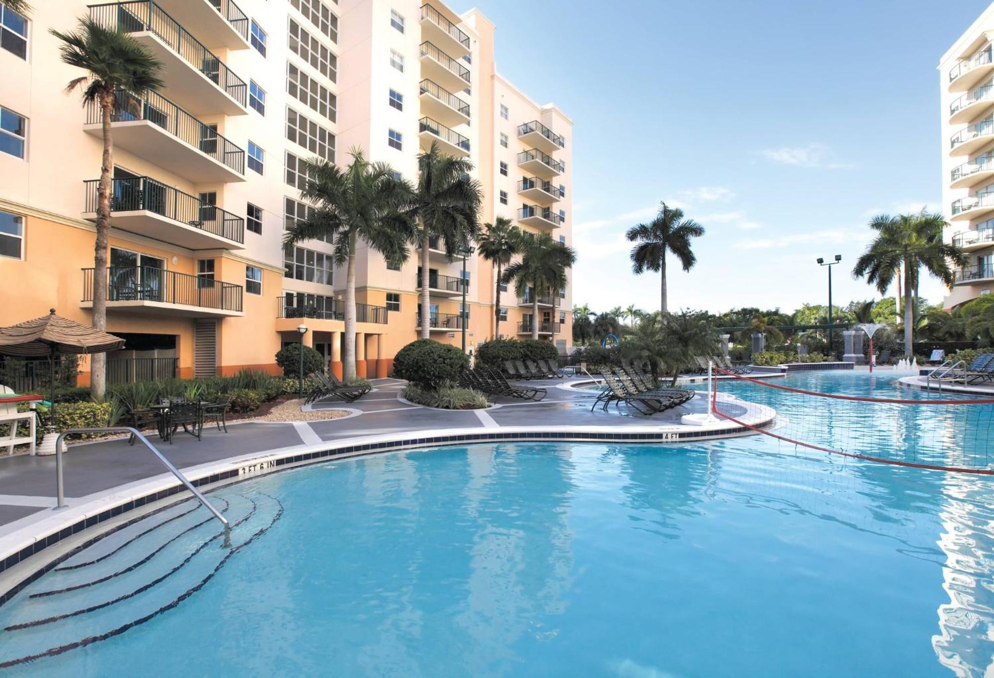 Club Wyndham Palm-Aire Hotel Pompano Beach Bagian luar foto