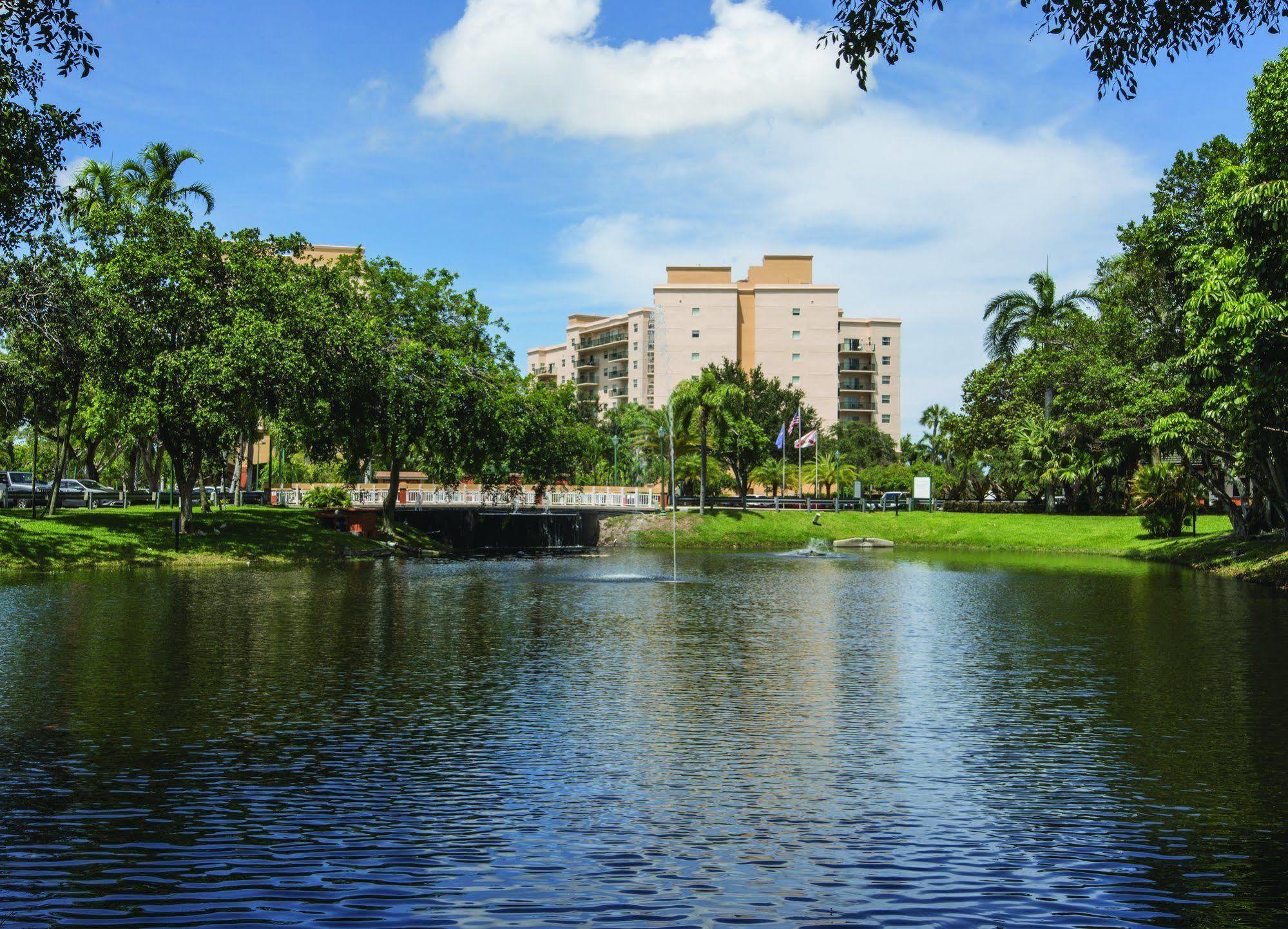 Club Wyndham Palm-Aire Hotel Pompano Beach Bagian luar foto